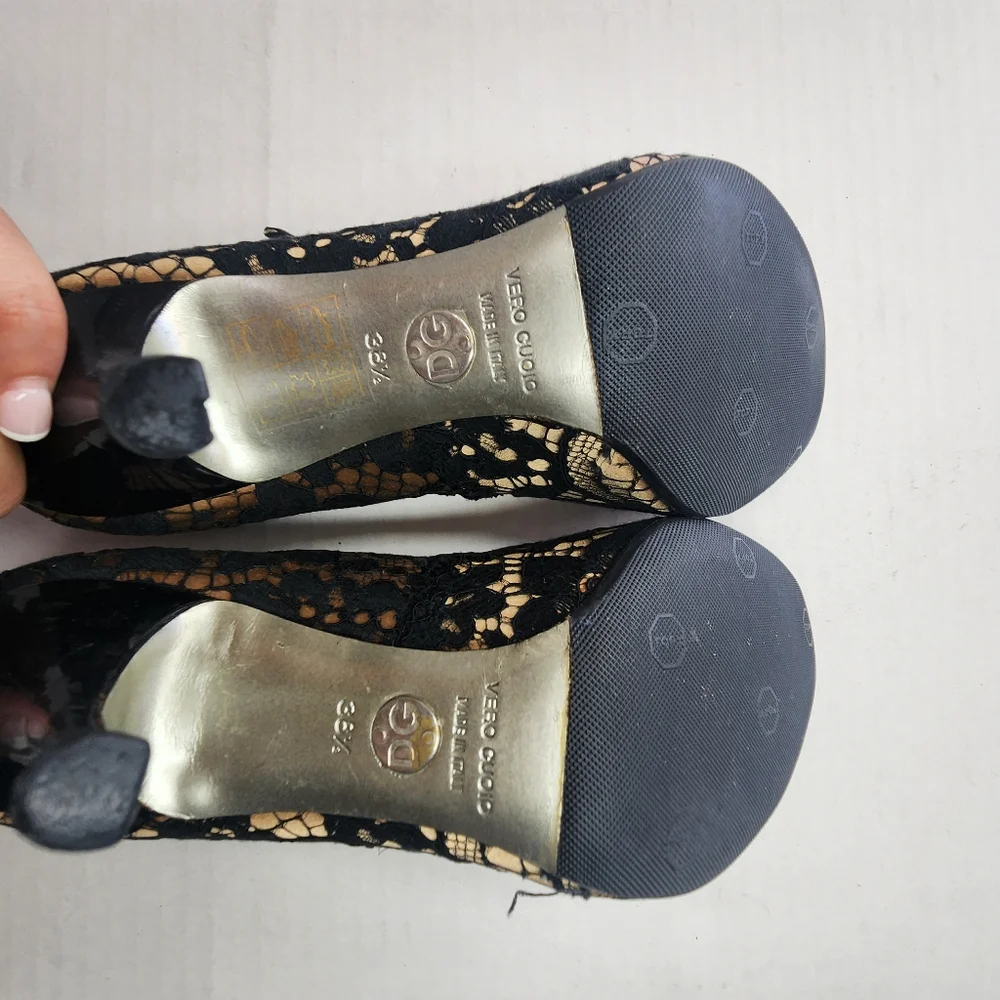 🌸Dolce & Gabbana Elegant Black and‎ Gold Lace Heels